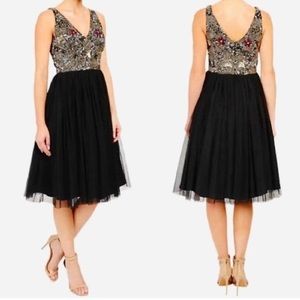 Adrianna Papell Black Tulle V-Neck Beaded Bodice Cocktail Dress Size 12